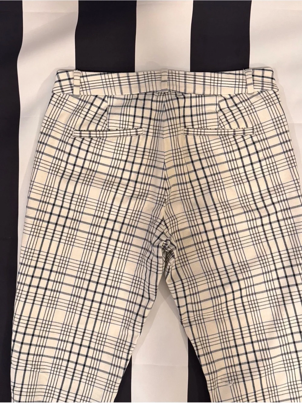 Banana Republic Cream and Black Plaid Trousers - Picture 3 of 5